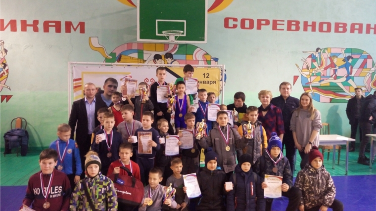 Победители и призёры открытого турнира в Канашском районе