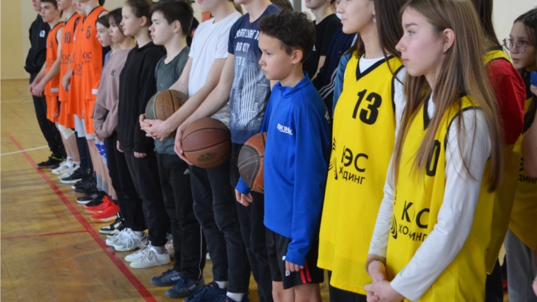 5 января в ФСК "Мариинский" прошёл новогодний турнир по баскетболу среди школьников муниципального округа